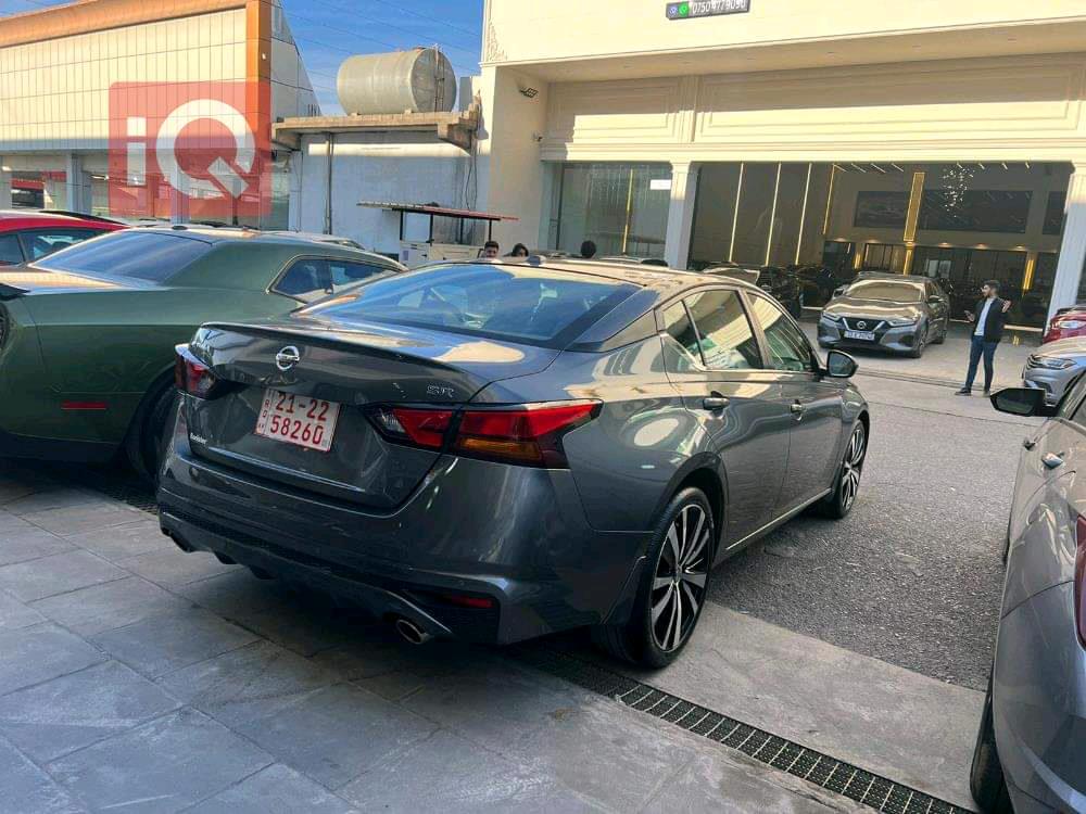 نیسان ئەلتیما